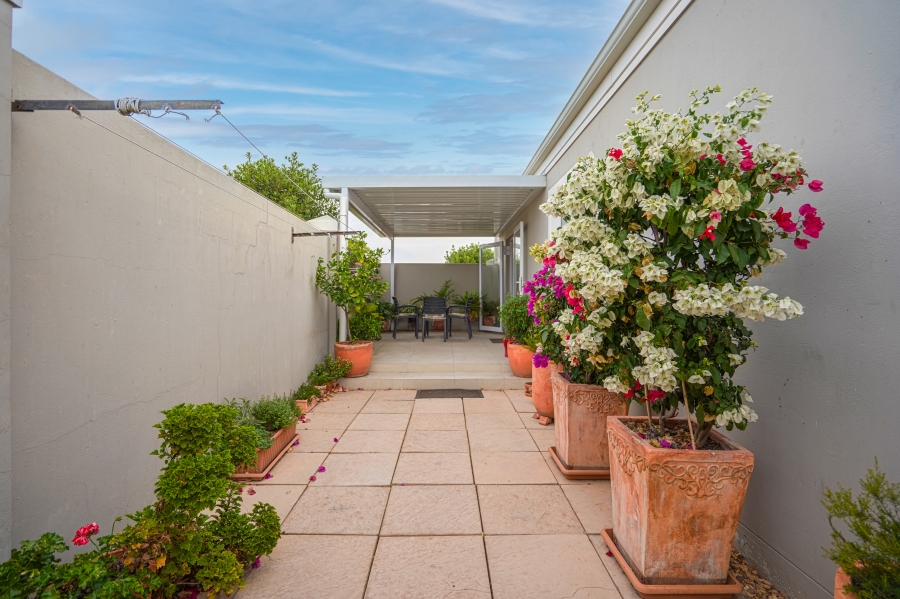 3 Bedroom Property for Sale in Melkbosstrand Central Western Cape